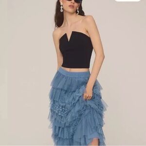 Maeve N-Neck Corset Too